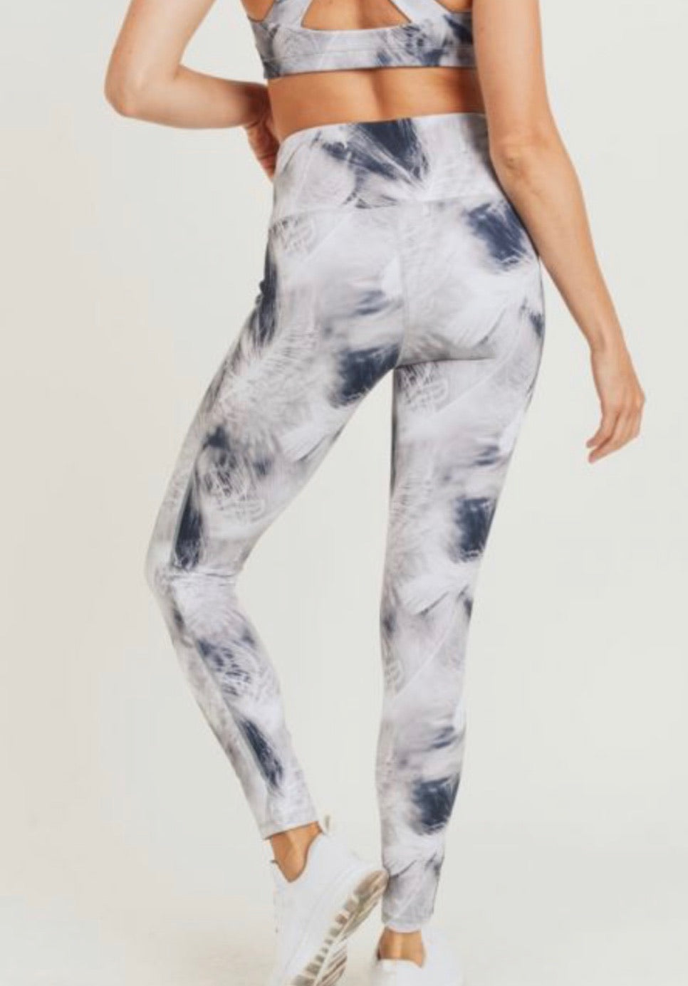 Feather Well High Waist Leggings in